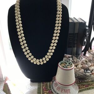 Vintage Creamy Off-White Plastic Beaded Necklace